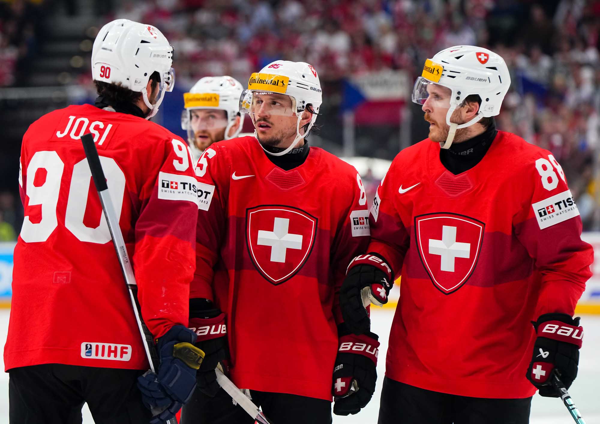 IIHF - Czechs strike gold on home ice