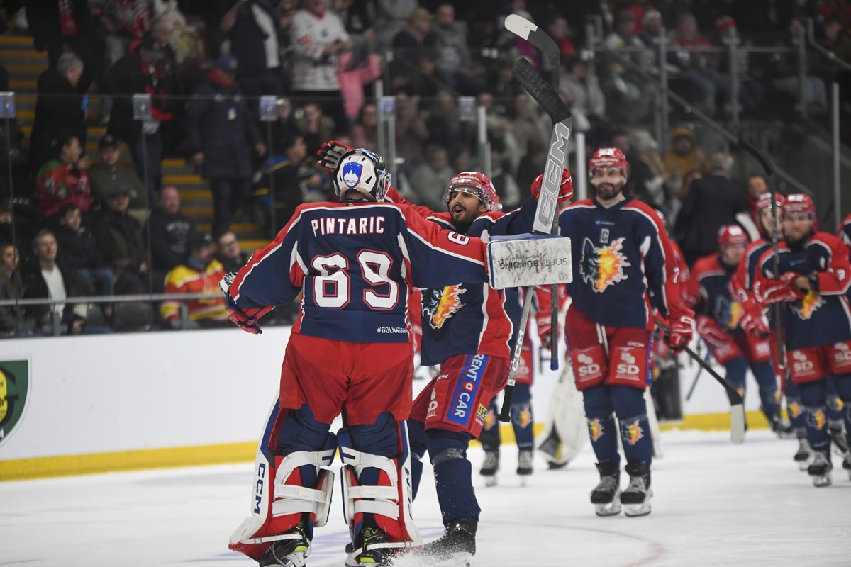 Bruleurs de Loups Edges Past GKS Katowice in Thrilling IIHF Continental Cup Shootout