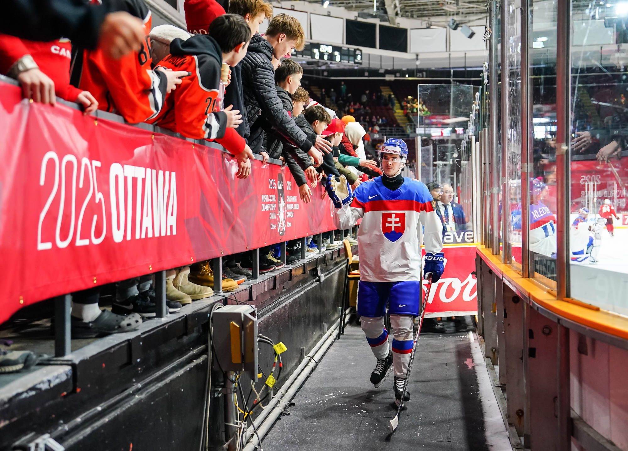 IIHF Gallery Switzerland vs Slovakia 2025 IIHF World Junior