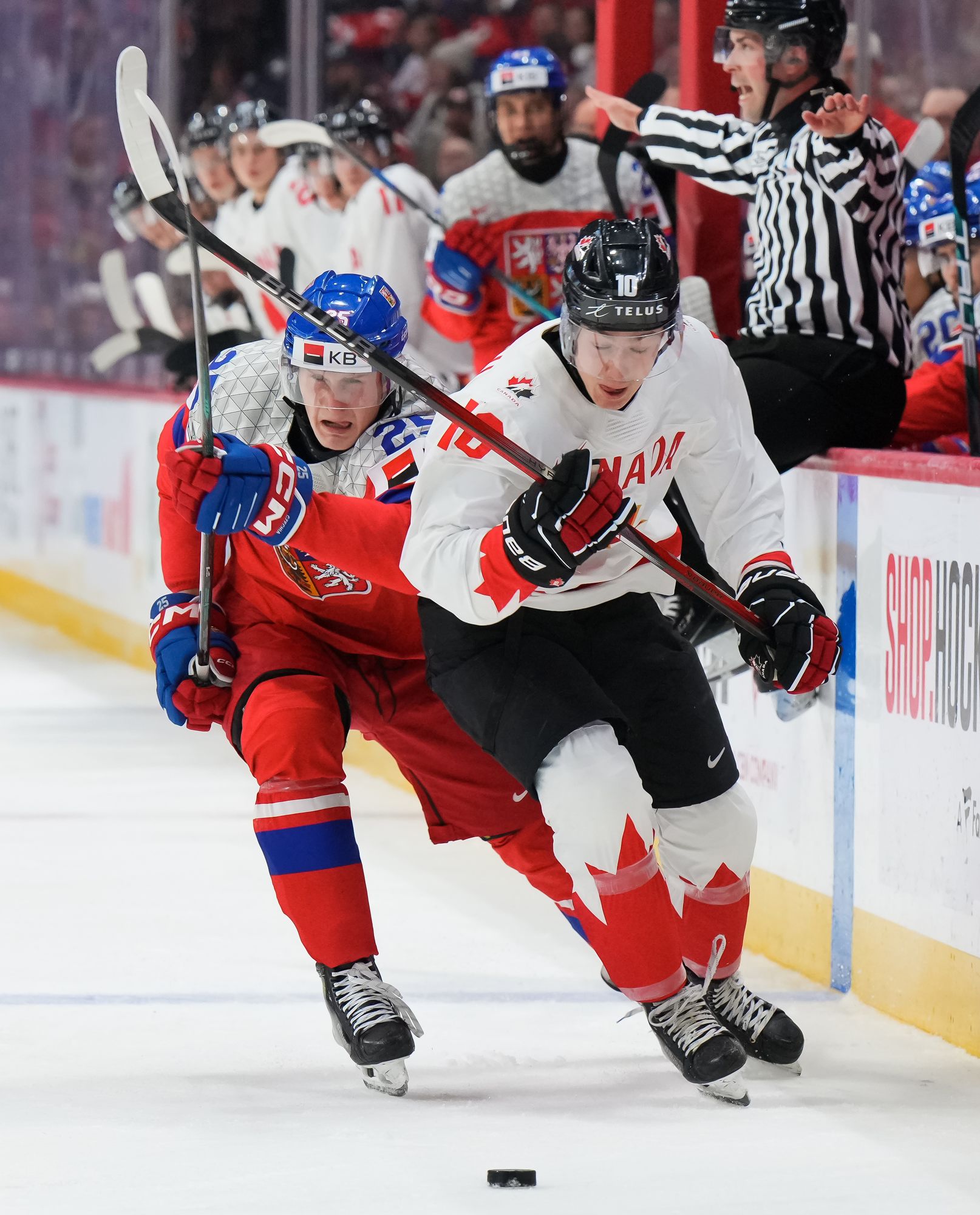 IIHF Gallery Quarter Final 4 Czechia vs Canada 2025 IIHF World