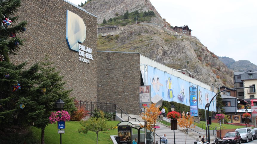 Hóquei no gelo, no Palau de Gel de Andorra