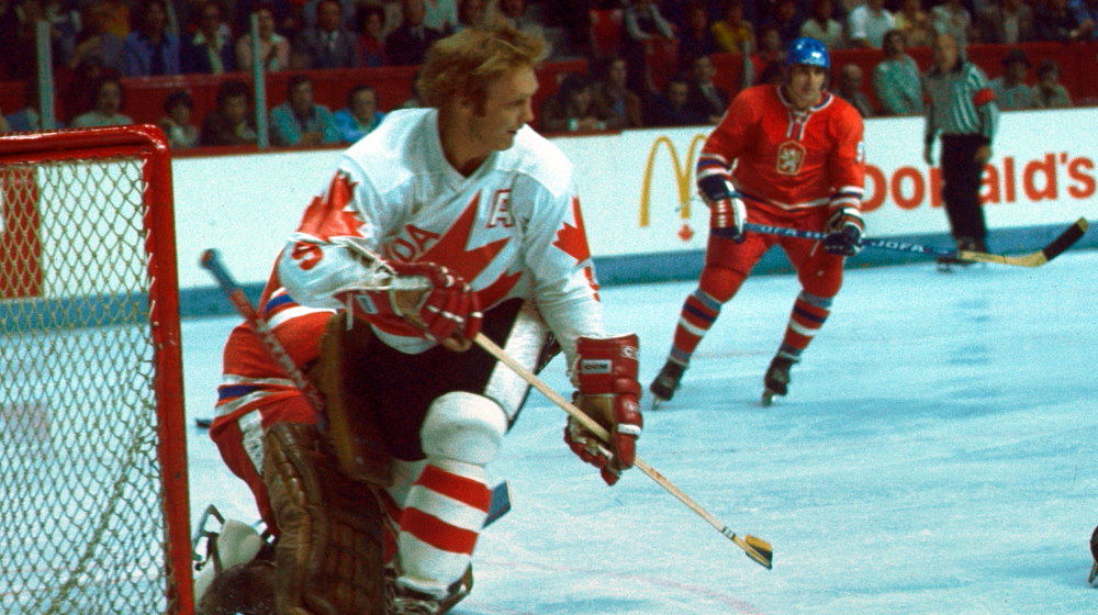 Bobby Hull, the first NHLer to score over 50 goals in a season, dies at 84